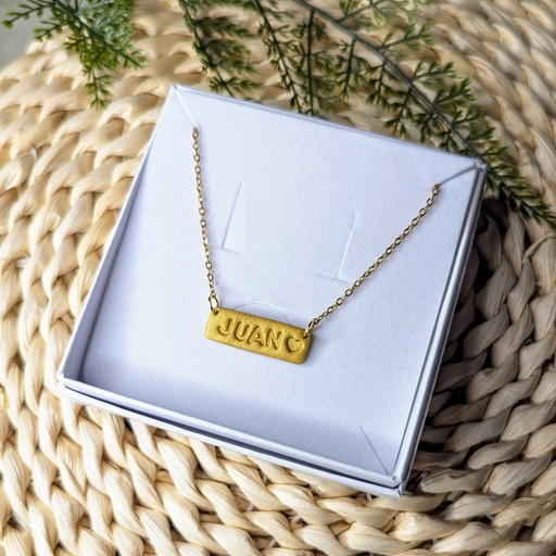 Collar con nombre